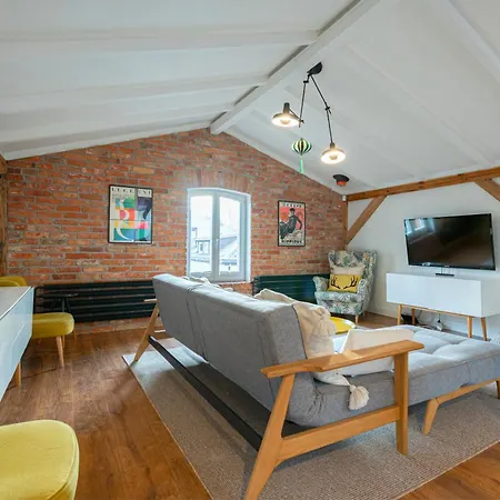 Loft Supreme By Northside Apartment